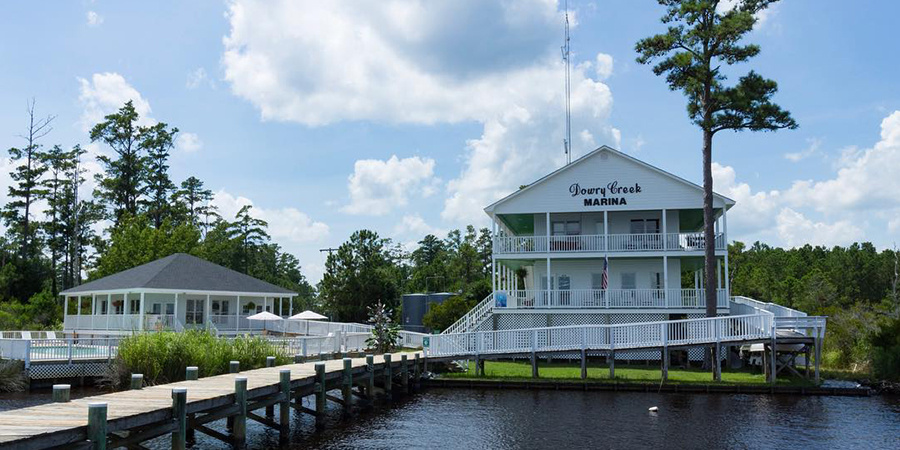 Clubhouse, Marina